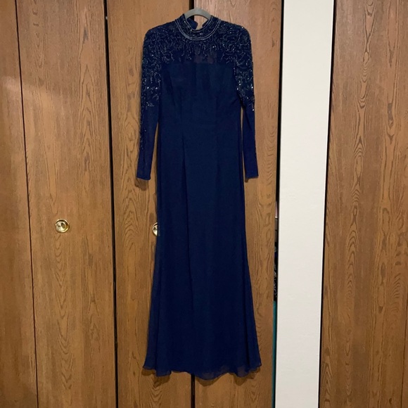 BASIX BLACK LABEL gown in navy blue mock neck - Picture 6 of 6